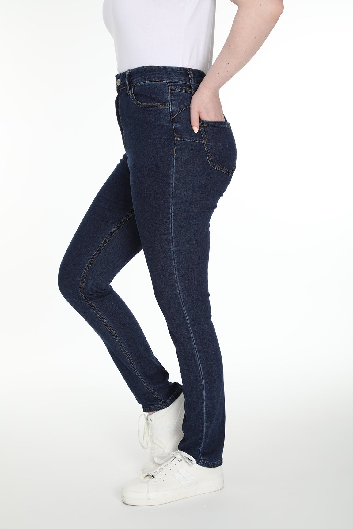 Tapered High Rise Regular Jean Wonder Denim in Blue