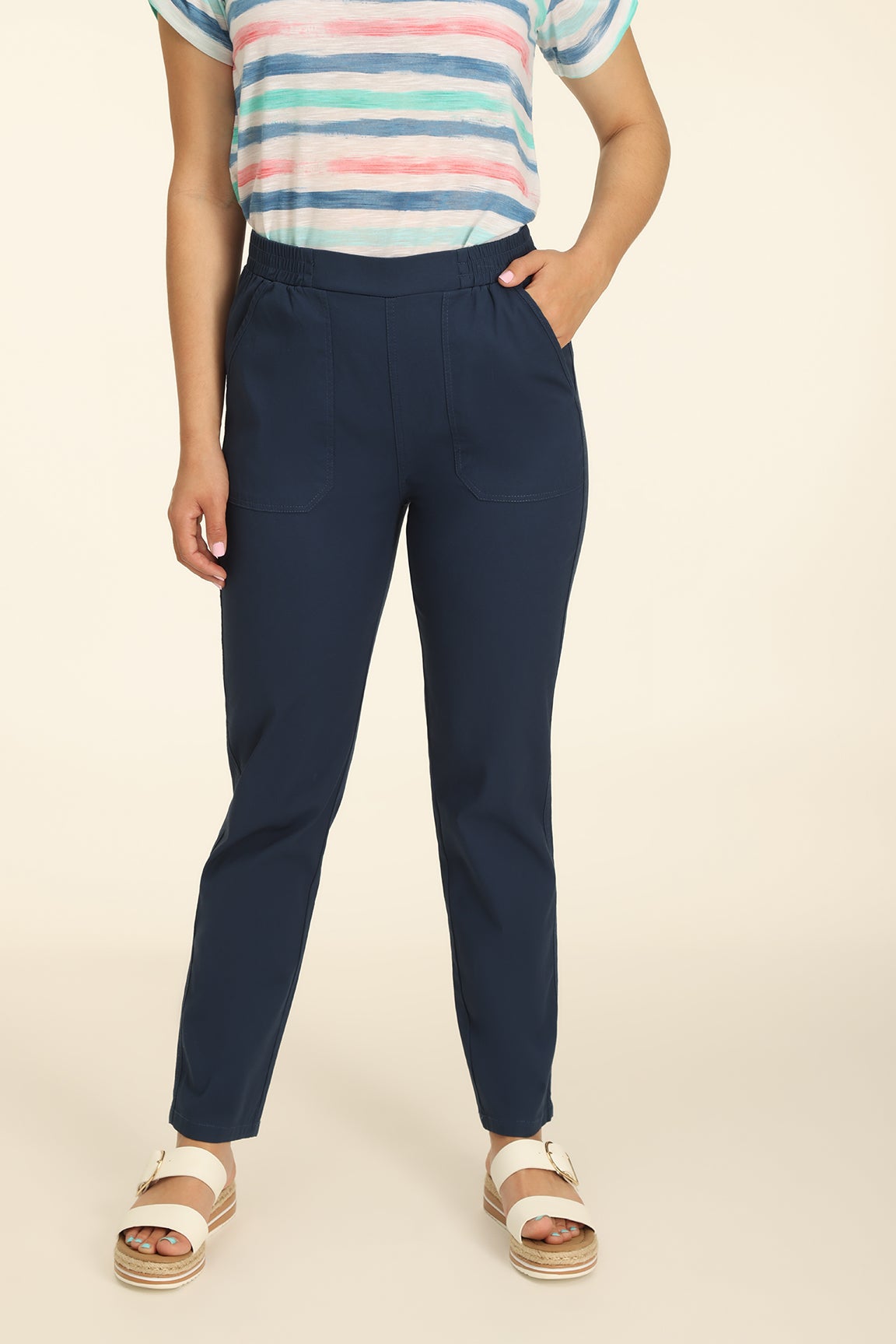 Women's Designer Pants & Shorts: Wide Leg, Trousers, Joggers | Vince